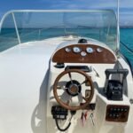 Alquilar barco en Ibiza sin patrón: todo lo que necesitas saber