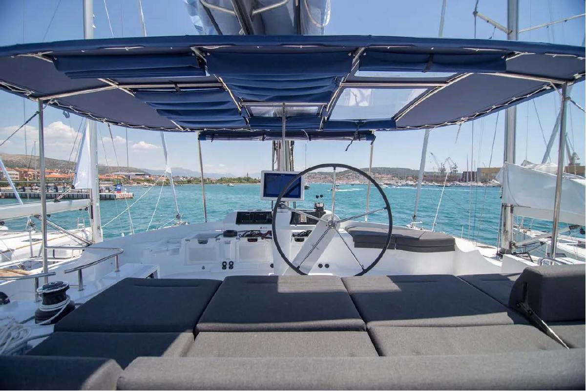 Lagoon 52 Full Luxe