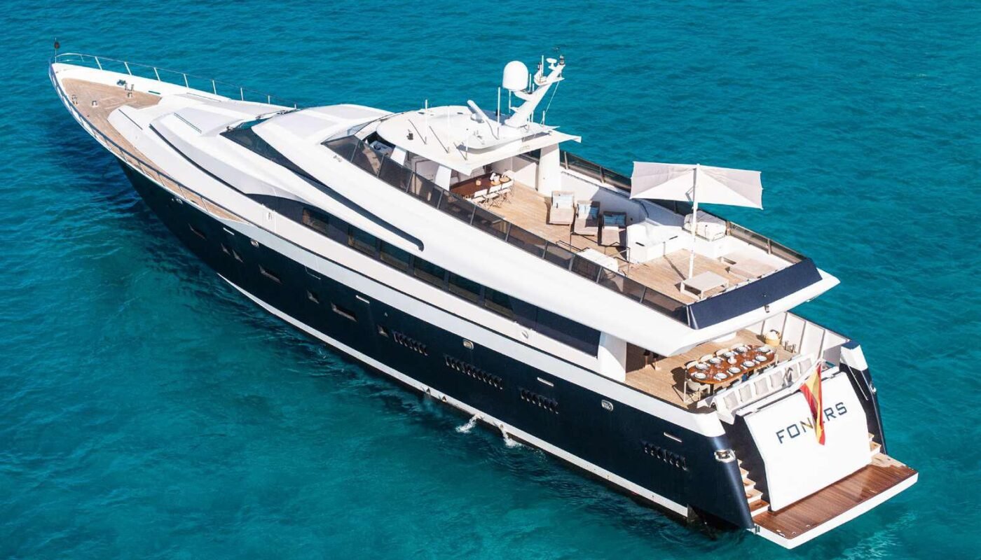 Custom Royal Yacht 150